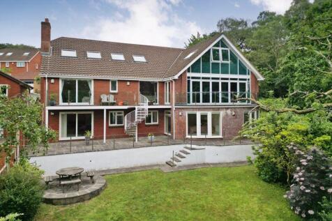 5 bedroom house for sale
