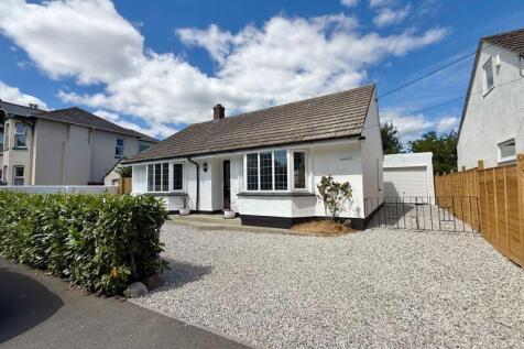Broadway Road, Kingsteignton 2 bed detached bungalow for sale