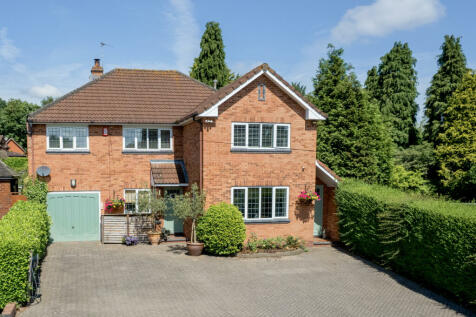 5 bedroom detached house for sale