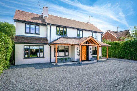 5 bedroom detached house for sale