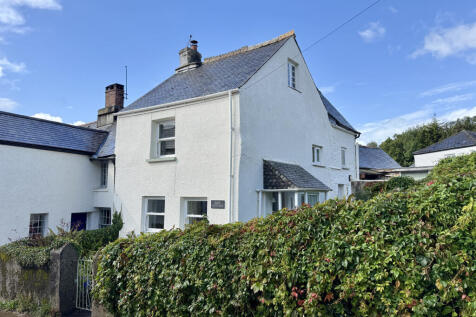 3 bedroom cottage for sale