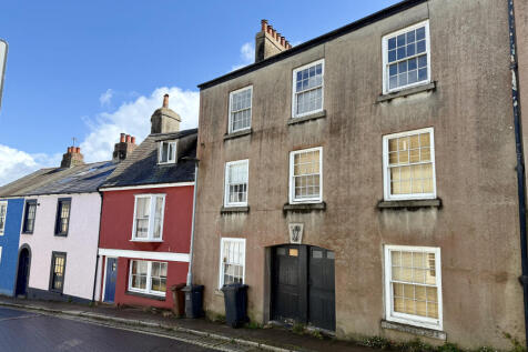 4 bedroom apartment for sale