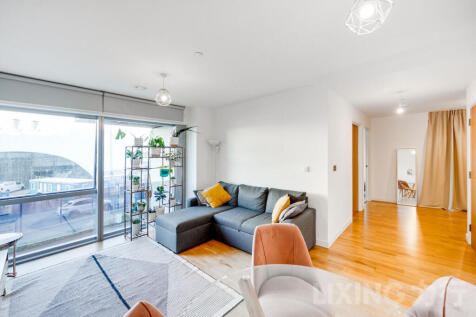 18 Cutter Lane, Greenwich, SE10 2 bed apartment for sale