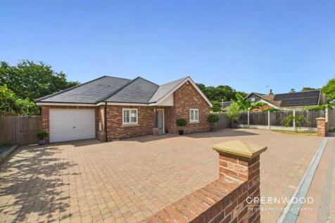 3 bedroom detached bungalow for sale