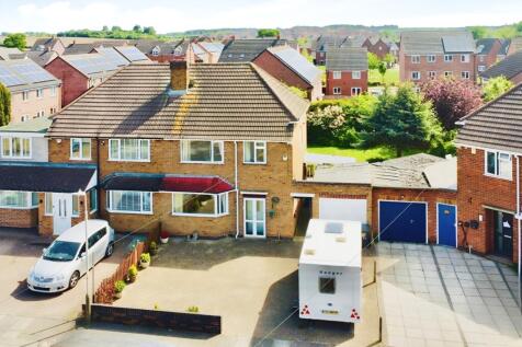 3 bedroom semi-detached house for sale