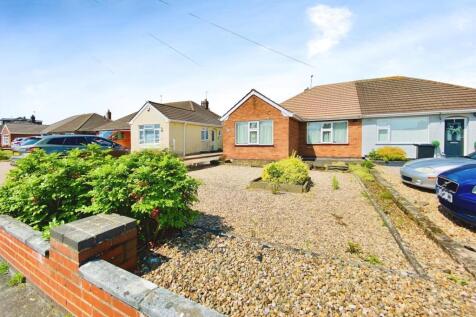 3 bedroom semi-detached bungalow for sale