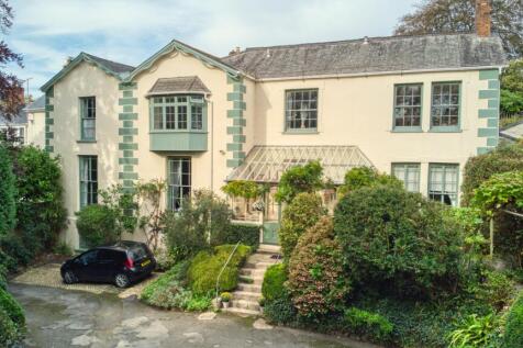 Glenrowan, Orchard Hill 7 bed link detached house for sale