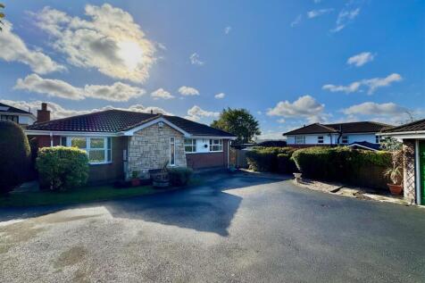 Fulford Close, Darton, Barnsley 3 bed detached bungalow for sale