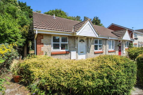 2 bedroom semi-detached bungalow for sale