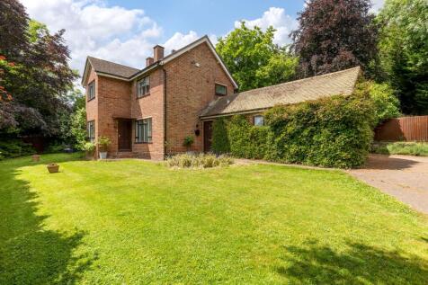 High Street, Royston SG8 4 bed equestrian property for sale