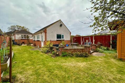 4 bedroom bungalow for sale