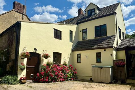 Stancombe, Dursley GL11 3 bed character property for sale