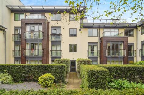 Houghton Square, London SW9 2 bed apartment for sale