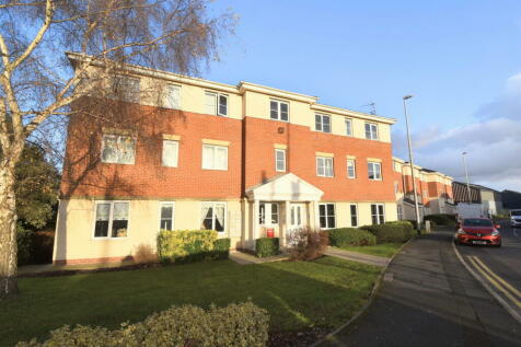 1 bedroom ground floor flat for sale