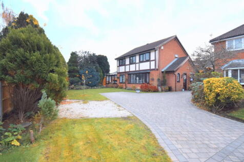 Honeysuckle Close, Widnes, WA8 9FP 4 bed detached house for sale