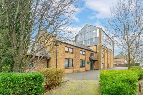 Detached house for sale