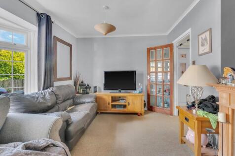 6 bedroom terraced house for sale