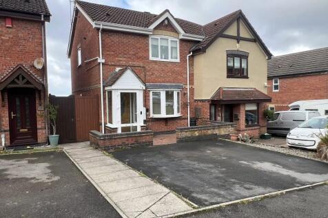 3 bedroom semi-detached house for sale