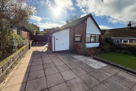 2 bedroom detached bungalow for sale