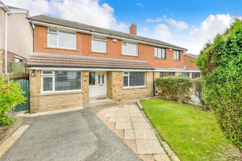 5 bedroom semi-detached house for sale