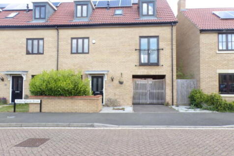 4 bedroom semi-detached house for sale