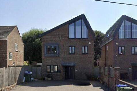 6 bedroom detached house for sale