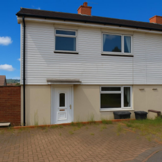 5 bedroom semi-detached house for sale