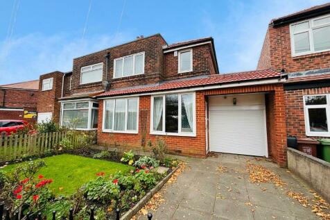 3 bedroom semi-detached house for sale