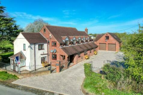 6 bedroom detached house for sale