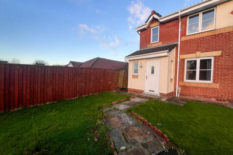 4 bedroom semi-detached house for sale