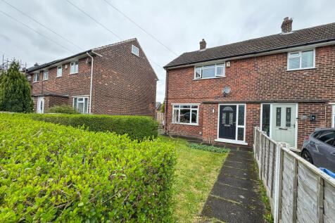 Lanegate, Hyde 2 bed end of terrace house for sale