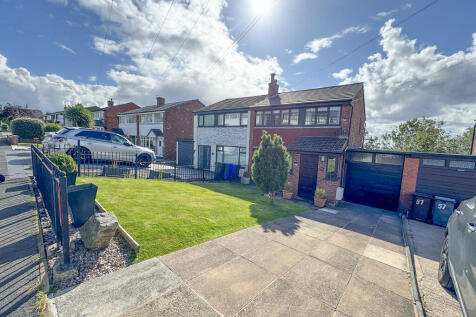 Salisbury Drive, Dukinfield 3 bed semi
