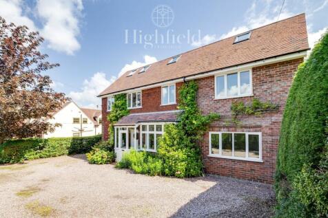 6 bedroom detached house for sale