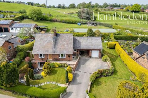 5 bedroom detached villa for sale