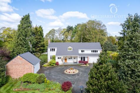 4 bedroom detached house for sale