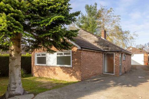 2 bedroom detached bungalow for sale