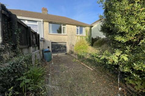 2 bedroom semi-detached bungalow for sale