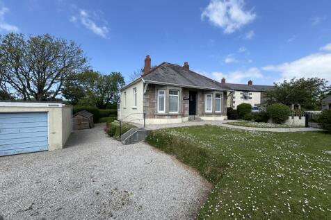 Glendalough, Barncoose Terrace... 4 bed detached bungalow for sale