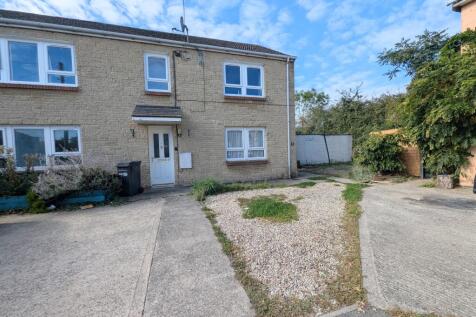 57 Thurlocks, Tintinhull, Yeovil... 2 bed ground floor flat for sale