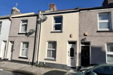 15 Fremantle Place, Stoke, Plymouth... 2 bed terraced house for sale