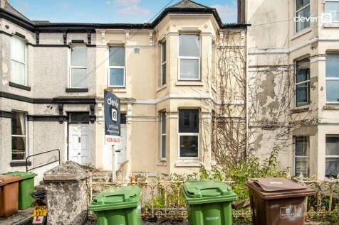 70 Lisson Grove, Mutley, Plymouth... 4 bed maisonette for sale