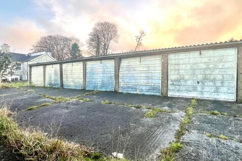 Garages at Blackabrook Avenue... Garage for sale
