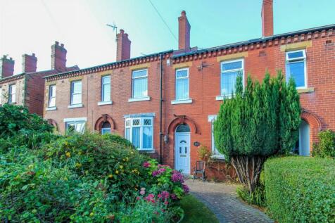 4 bedroom terraced house for sale