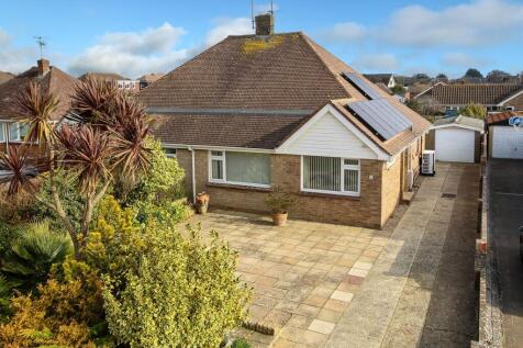 2 bedroom semi-detached bungalow for sale