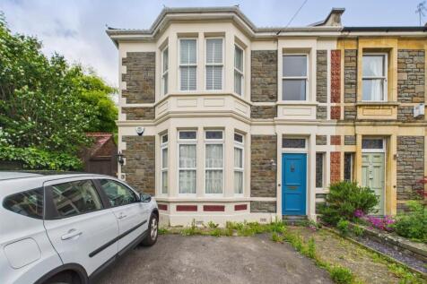 3 bedroom maisonette for sale