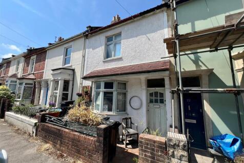 Terraced house for sale