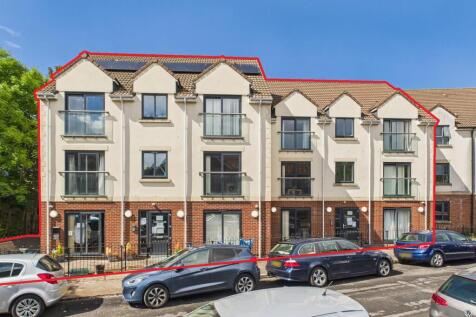 18 bedroom block of apartments for sale