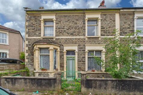 3 bedroom end of terrace house for sale