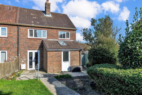 The Wyshe, Pyecombe, West Sussex... 3 bed semi