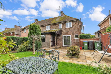 South View, Ditchling, East Sussex... 3 bed semi